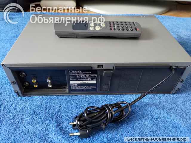 TOSHIBA V-E30 (VE30)(VHS Recorder 2 Head)