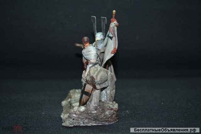 Оловянные солдатики 75 мм. Диорама. Рыцари тамплиеры.