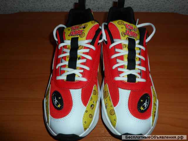 41 размер. Кроссовки Reebok"Tom and Jerry"