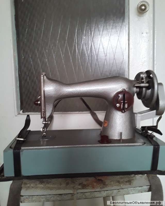 Швейную машинку