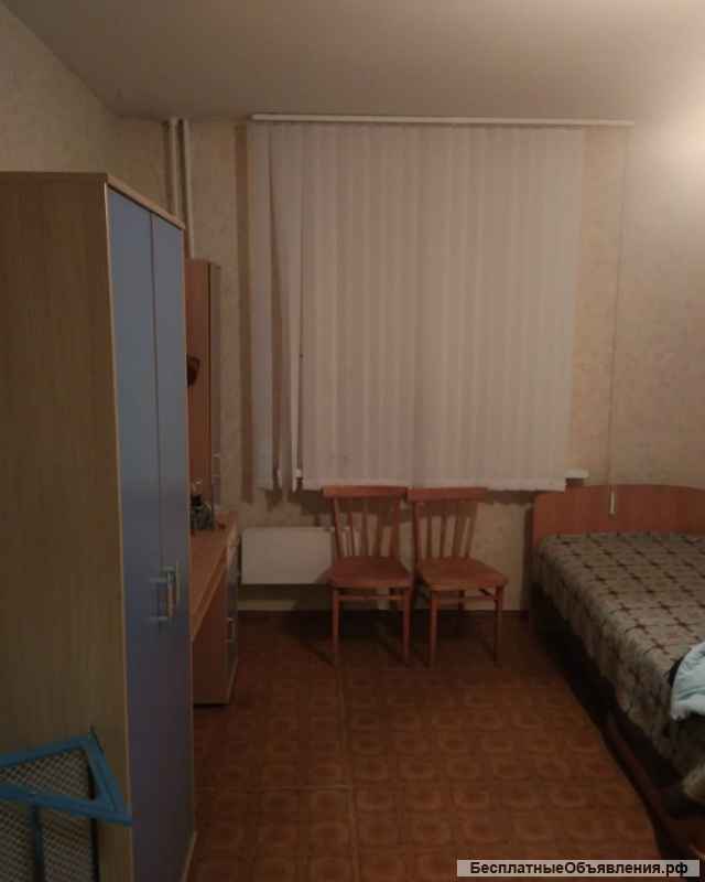 Сдам двухкомнатную на Лукина 15