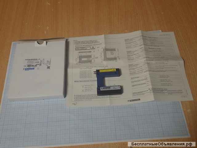 Фотоэлектрический датчик вилочный Telemecanique XUYFALNEP40030