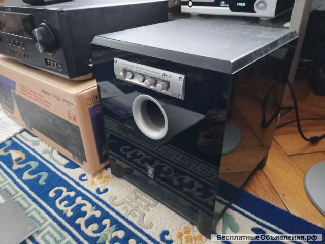 YST-SW015 Yamaha Сабвуфер Piano Black идеальное состояние оригинальный