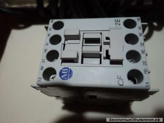 Магнитный пускатель 700CF220F Allen Bradley