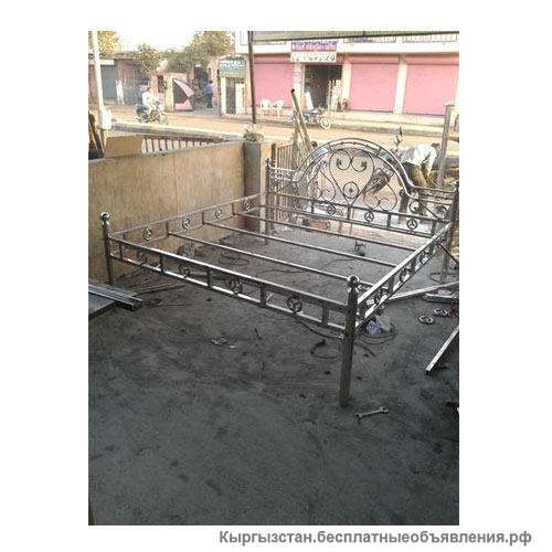 Мебел из металла