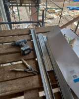 Мастер на час, сантехник со своим инструментом