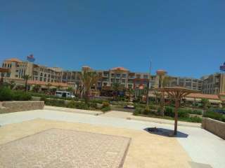 Квартира в комплексе с бассейном в Хургаде (Египет)