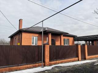 1-эт. новый дом в центре с. Красносельское, ул. Шевченко, 114/ 45/ 25 кирпич.