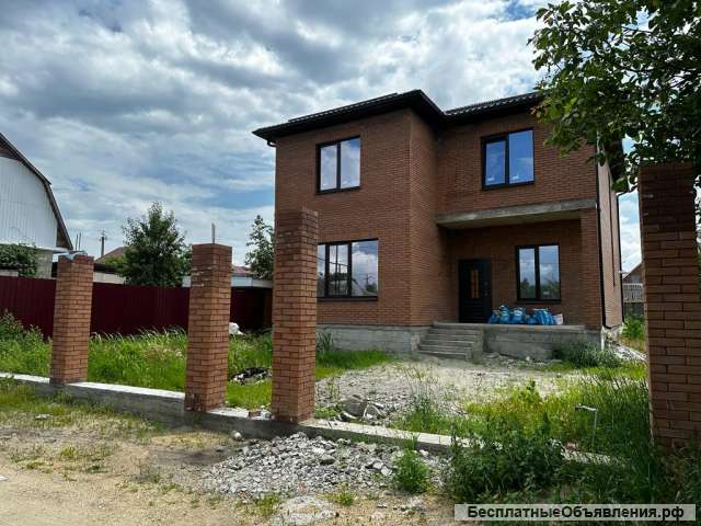 2-эт. новый дом ст. Новотитаровская ул. Октябрьская, 200/ 120/ 20 кирпич.