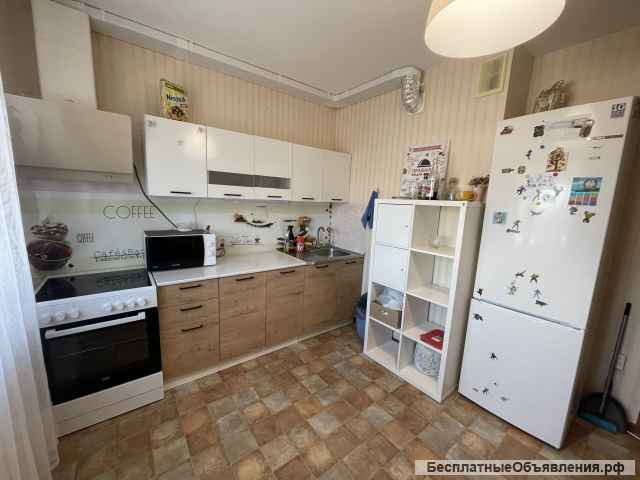 Сдам 3-комн. кв. 93 кв. м, ул. Весенний Поток, 2/10 эт.