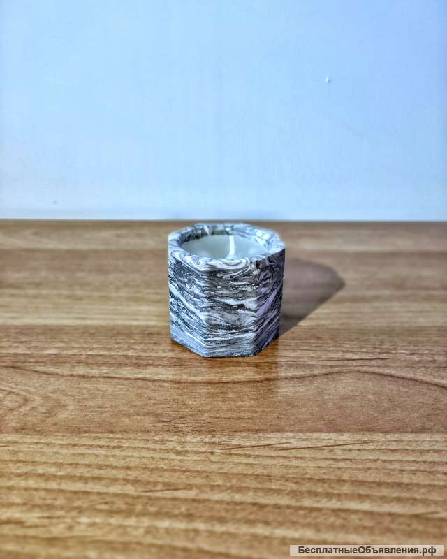 Свечи с подсвечниками из гипса