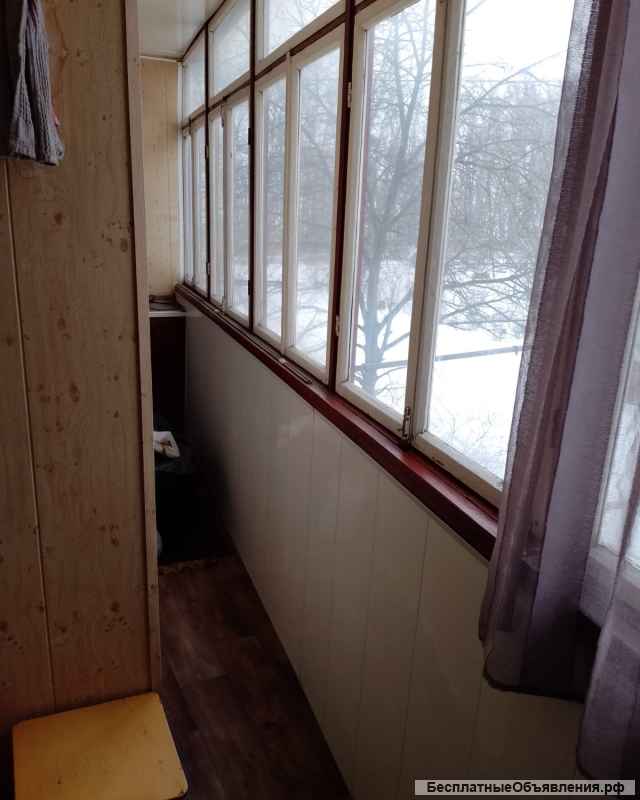 729 продам 2х ком квартиру в г. Новошахтинск 52 кв.м