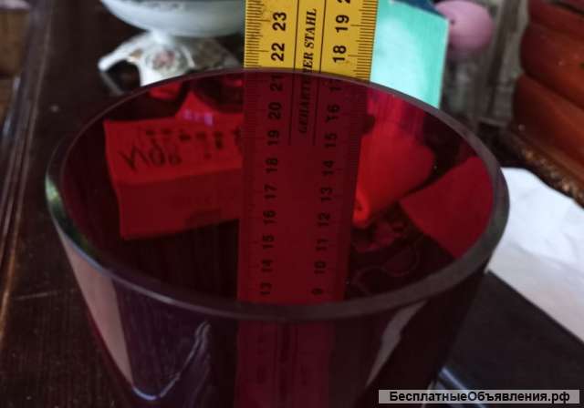 Стеклянный кубок Олимпиада Москва 80, с Олимпийским Мишкой, рубиновое стекло