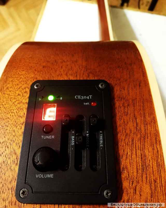 Б/у Parkwood W81 -12E OP, ремень, кабель, чехол, каподастр