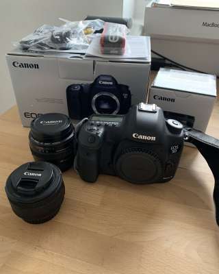 Зеркальная камера Canon 5D mark III