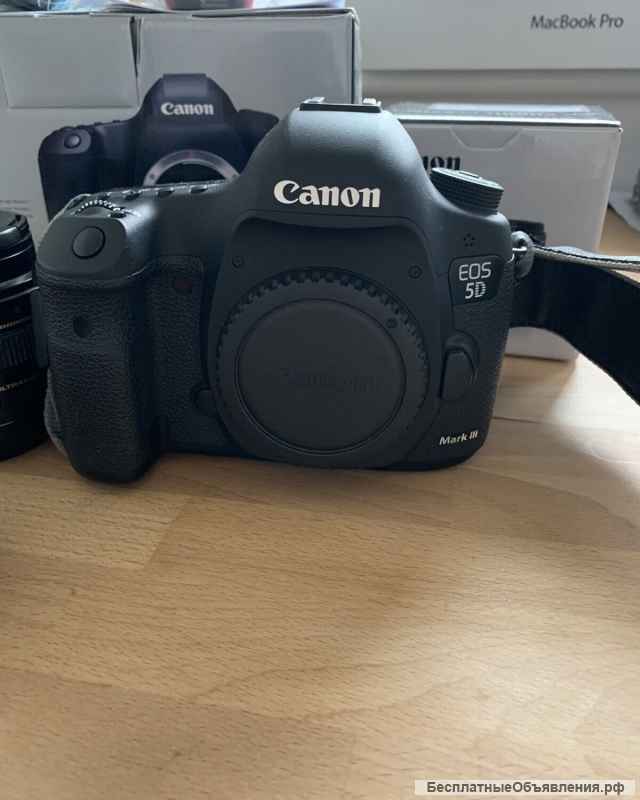 Зеркальная камера Canon 5D mark III