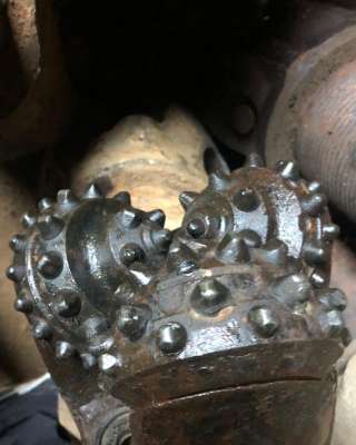 Долото буровой шарошечный 190 победит