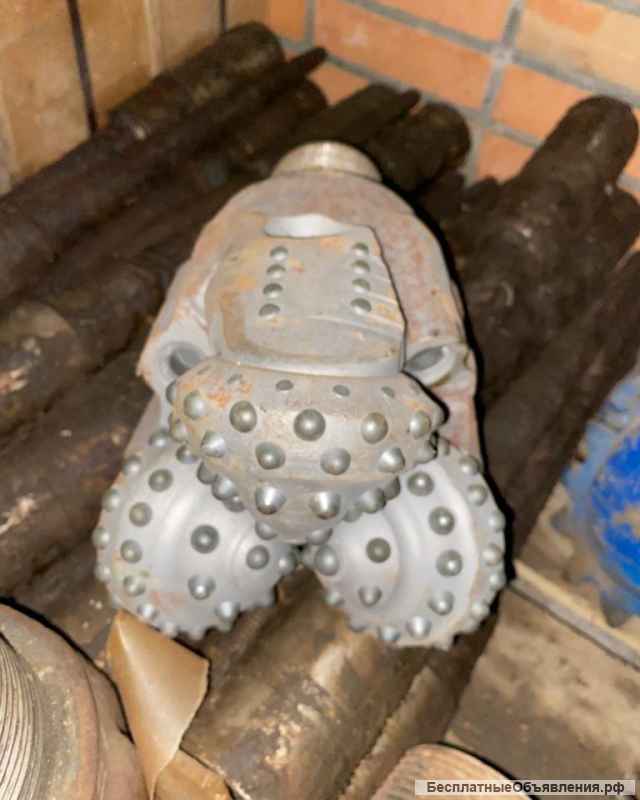 Долото буровой шарошечный 190 победит