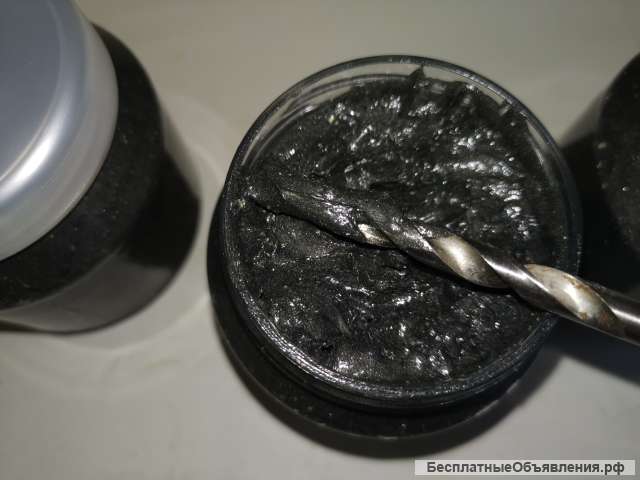 Смазка - паста для нарезания резьбы и сверления на основе минеральных масел