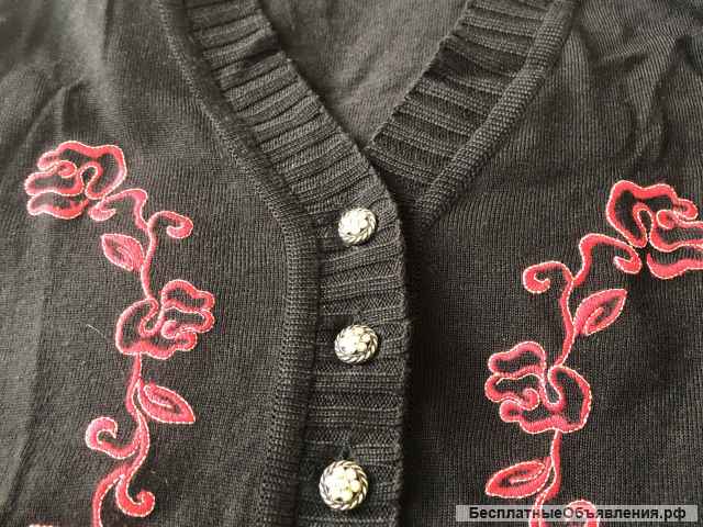 Блузка Tutzzi; жакет Eugen Klein