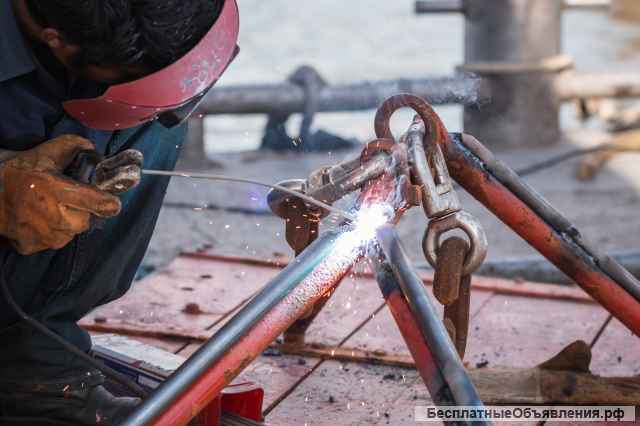 Строительство и ремонт металлических корпусов судов/ плавобъектов