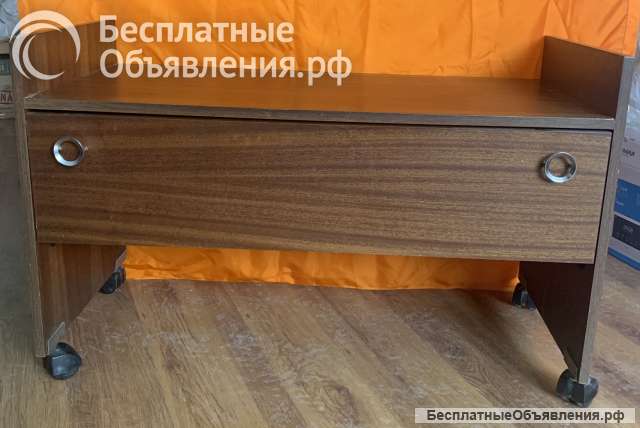 Советский винтаж: тумба под телевизор