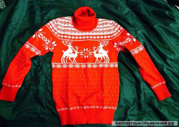 Свитер с оленями