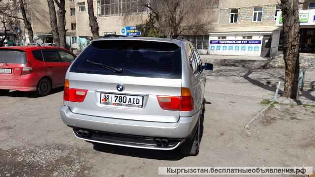 Машину BMW Х5 2001 года