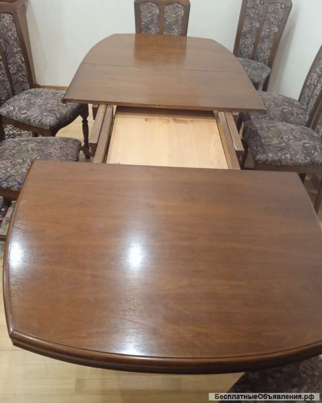 Столь обеденный и стулья