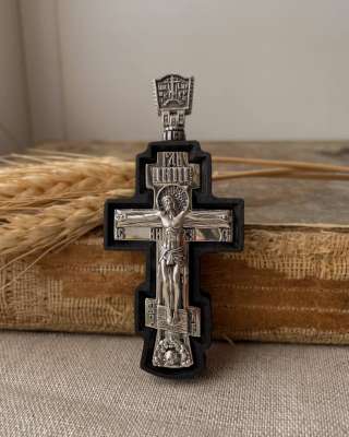 Крест с объемным распятием Невский