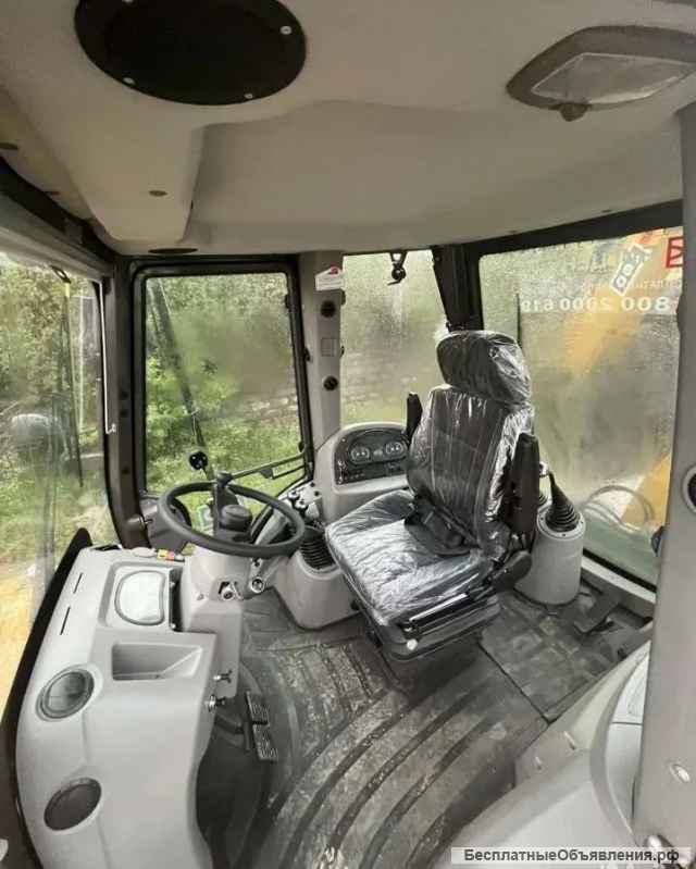 Экскаватор-погрузчик Nordic 4 CX