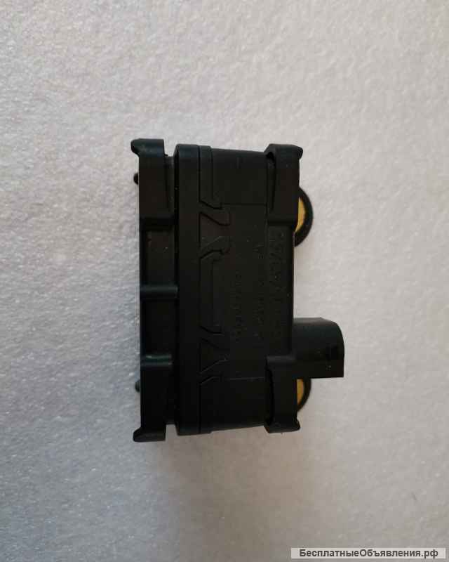 LR001055, 6G9N14B296AC Датчик ускорения продольного поперечного Land Rover Freelander 2 с 07 по 2014