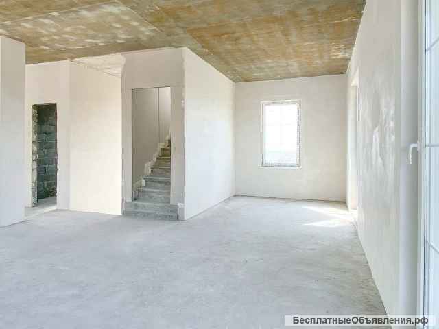 3-этажный дом в Сочи на участке с ровным ландшафтом