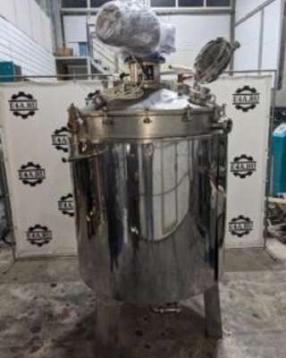 Емкость нержавеющая, объем 0,85 куб.м., рубашка, термос, мешалка, инв 2238