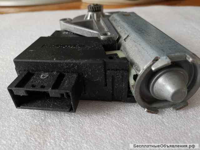 898 697 001 Range Rover Vogue L322, 02-06, Sun Roof Motor Мотор люка SIEMENS оригинальный