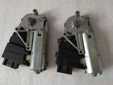 898 697 001 Range Rover Vogue L322, 02-06, Sun Roof Motor Мотор люка SIEMENS оригинальный