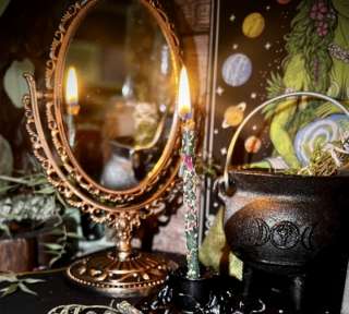 Ведьма Таролог