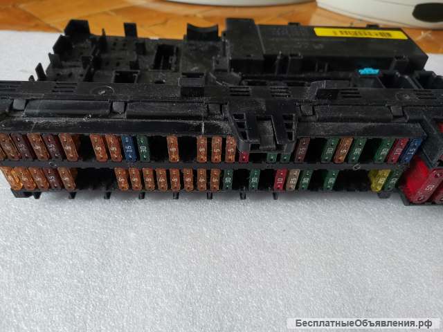 YPP000020 YQE500240 YWB10012L Блок предохранителей Land Rover Range Rover 3 оригинальный