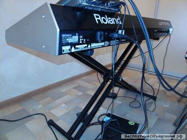 Синтезатор Роланд юпитер80