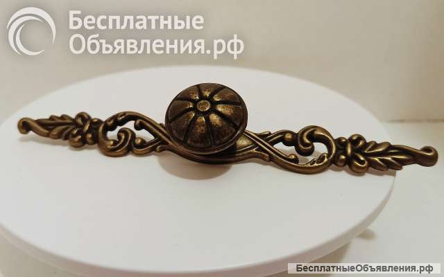 Мебельная ручка кнопка. Бронза с планкой