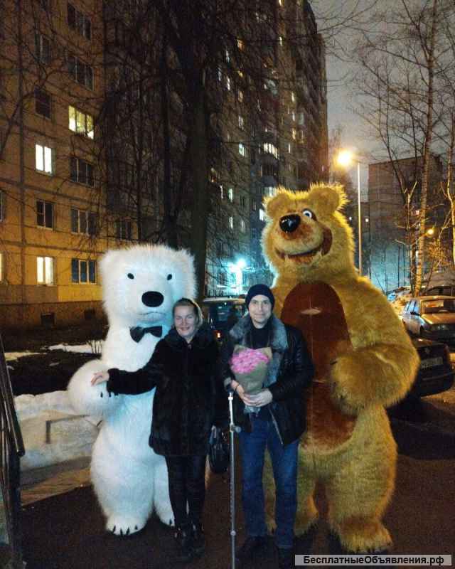 Мишка на праздник поздравление белый / бурый