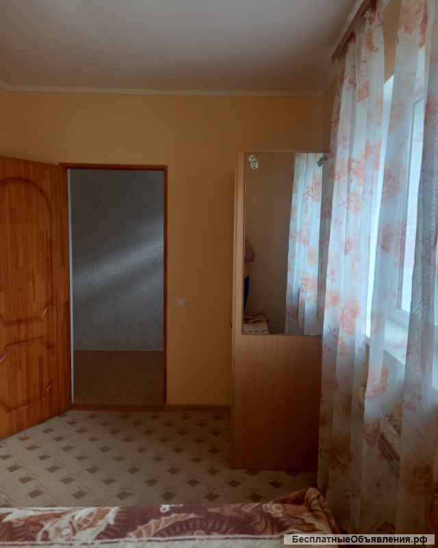 Сдам 2-комнатную квартиру в частном доме