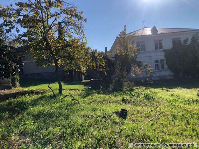 Дом в Гагре, 10 соток земли