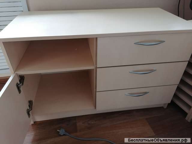 Тумба под оргтехнику