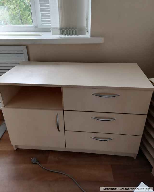 Тумба под оргтехнику