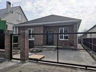 1-эт. новый дом ст. Новотитаровская, ул. Леваневского, 95/ 44/ 29 кирпич.