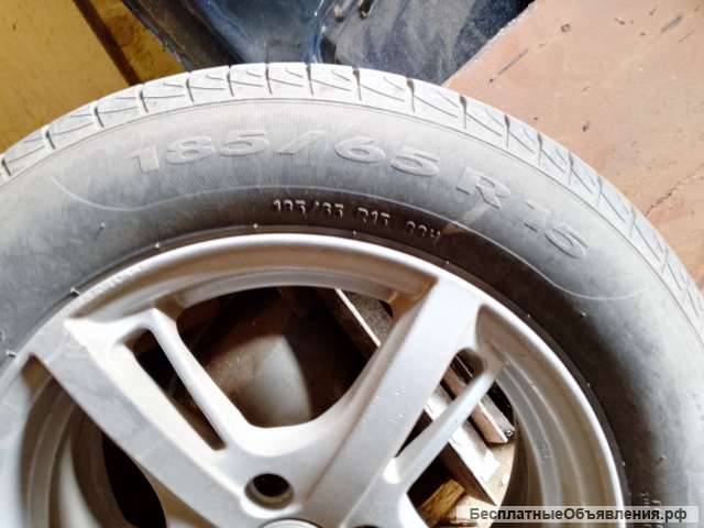 Летние колеса на литых дисках на ладу Веста 15 радиус