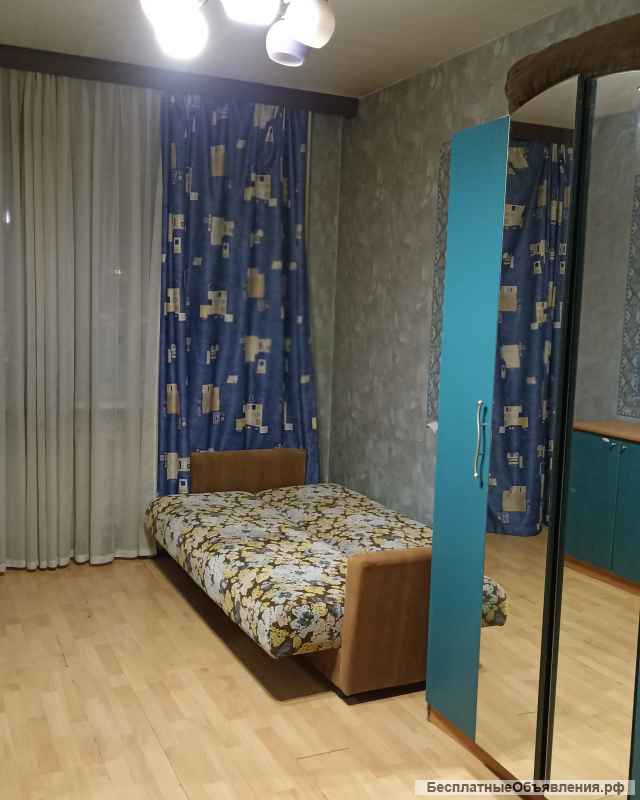 5ти ком. квартиру Красный проспект, 99 м. Гагаринская