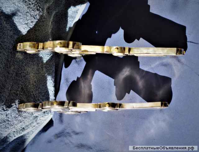 Пара старинных напрестольных крестов в стиле Историзм и Русский Бидермайер. Серебро «84». XIХ век.