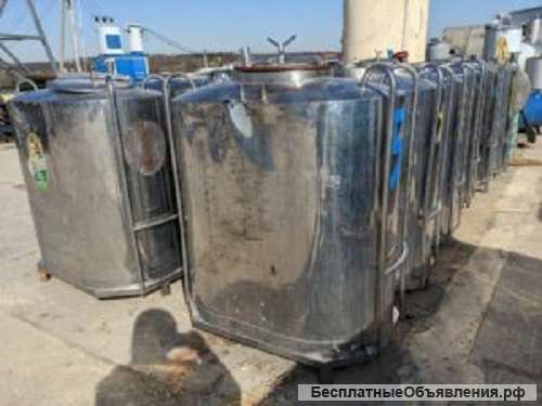 Емкости нержавеющие, объем 0,5 куб.м., рубашка, термос